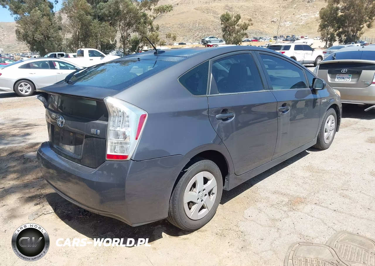 2011 Toyota Prius VIN:JTDKN3DUXB1364707 - 4