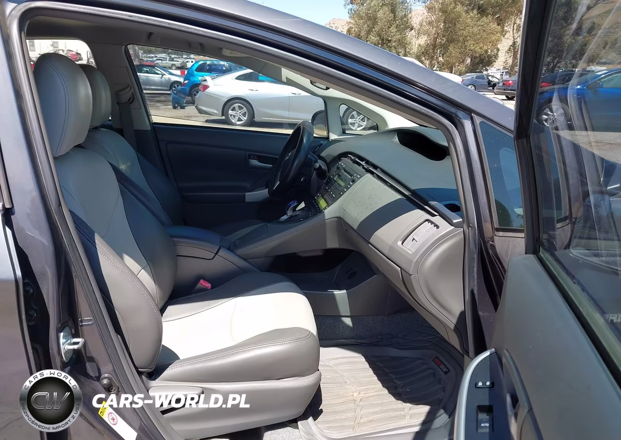 2011 Toyota Prius VIN:JTDKN3DUXB1364707 - 5