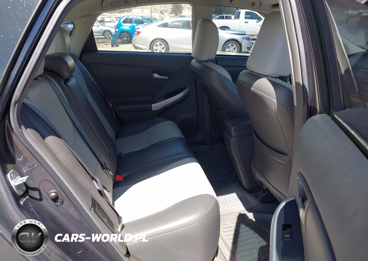 2011 Toyota Prius VIN:JTDKN3DUXB1364707 - 8
