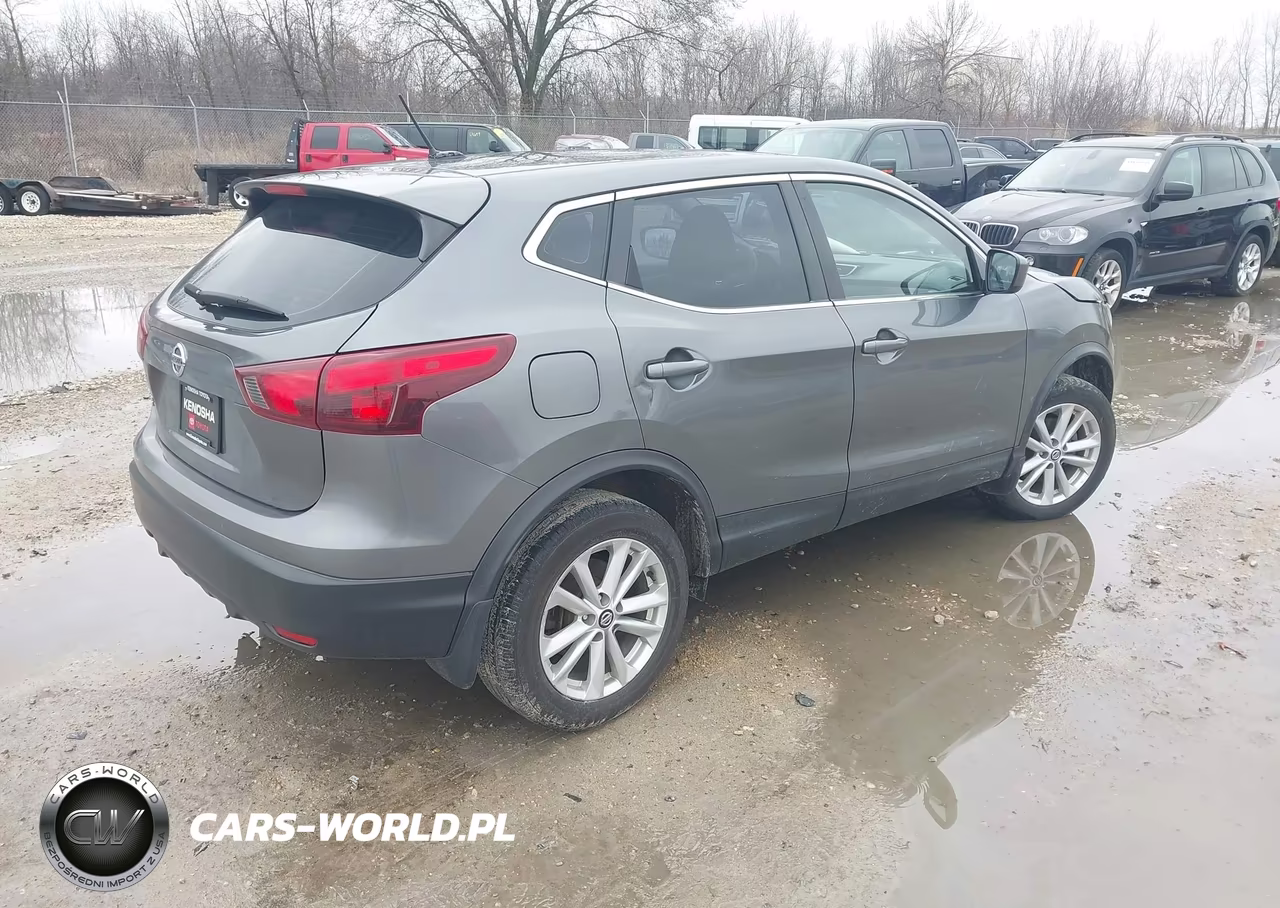 2019 Nissan Rogue Sport S VIN:JN1BJ1CP9KW217568 - 4