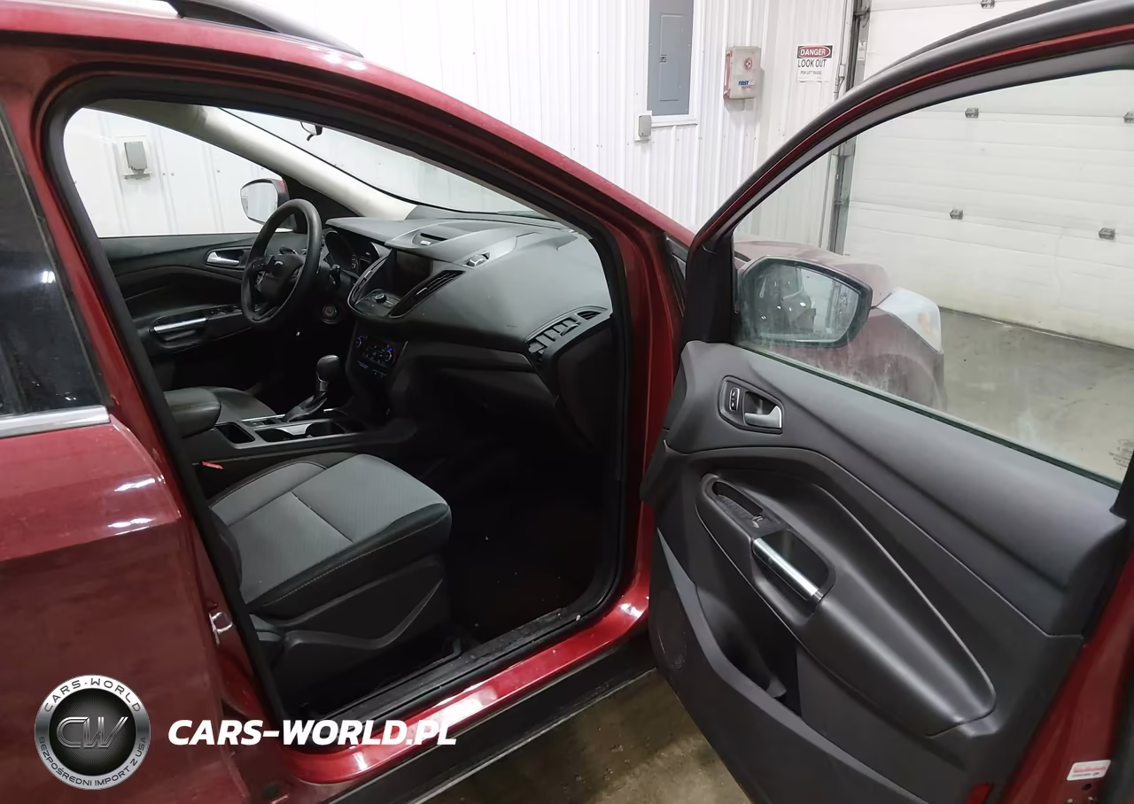 2017 Ford Escape Se VIN:1FMCU9G91HUC51961 - 5