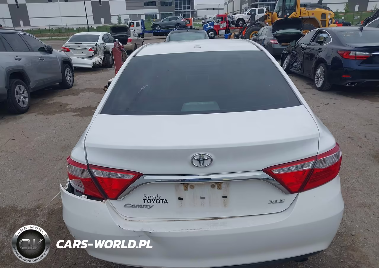 2017 Toyota Camry Xle VIN:4T1BF1FK7HU726007 - 16