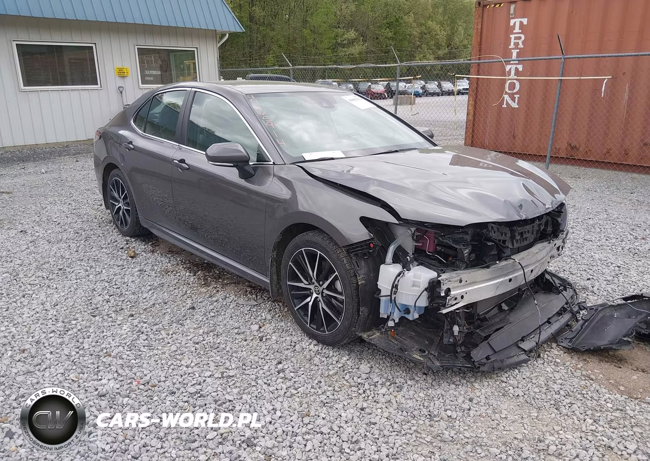 2023 Toyota Camry Se Hybrid – zdjęcie 1 z 17