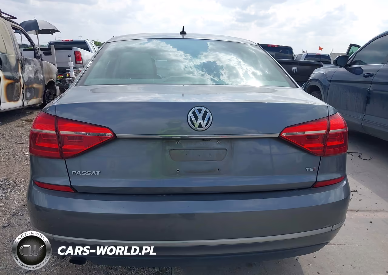 2016 Volkswagen Passat 1.8T S VIN:1VWAS7A34GC045545 - 17