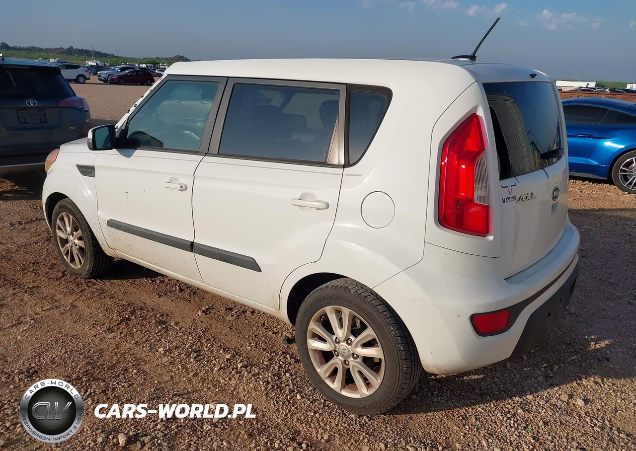 2012 Kia Soul + VIN:KNDJT2A64C7404568 - 3
