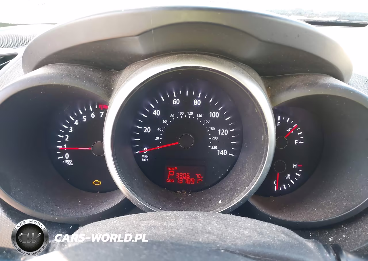 2012 Kia Soul + VIN:KNDJT2A64C7404568 - 7