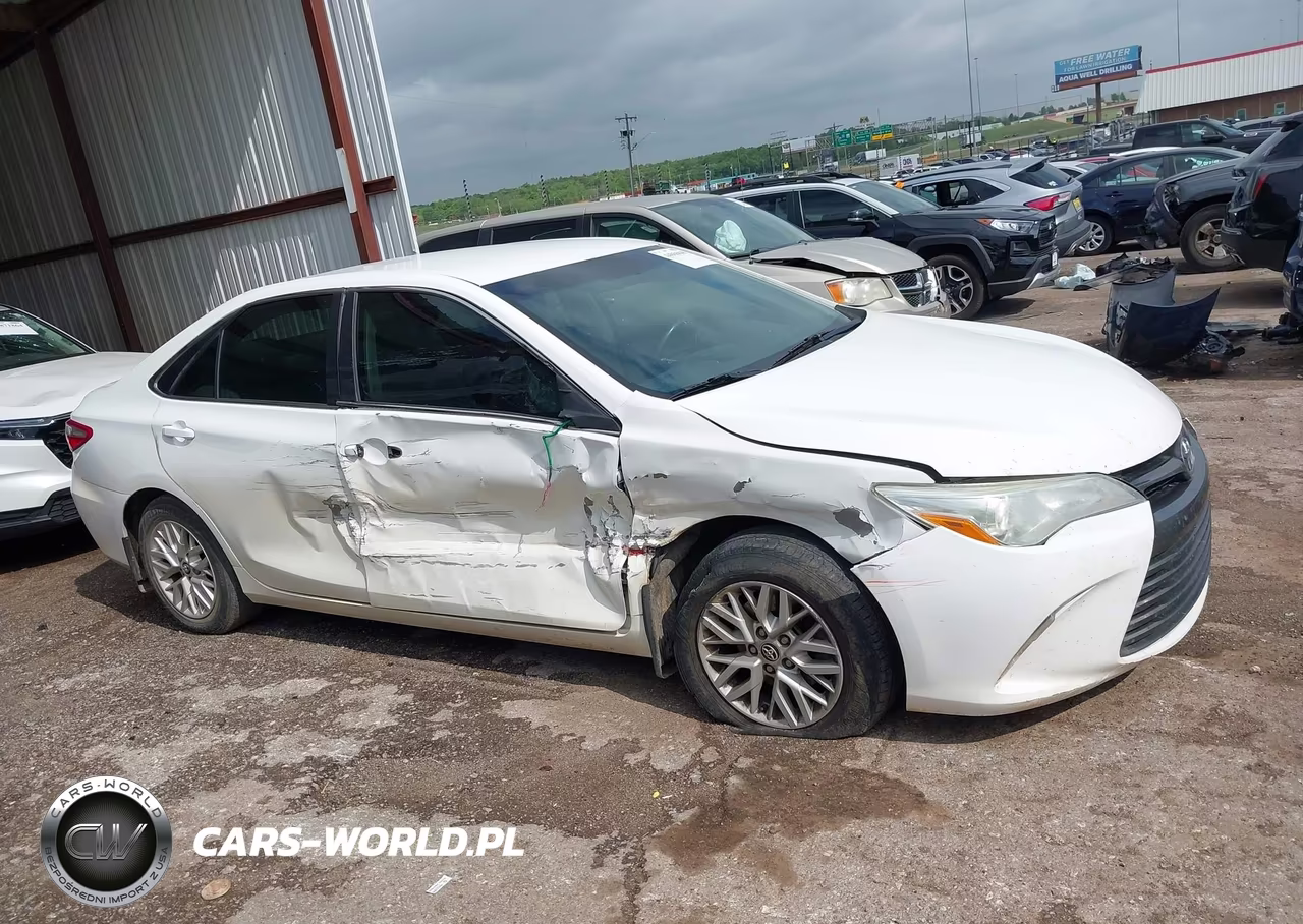 2016 Toyota Camry Le VIN:4T4BF1FK1GR539012 - 12