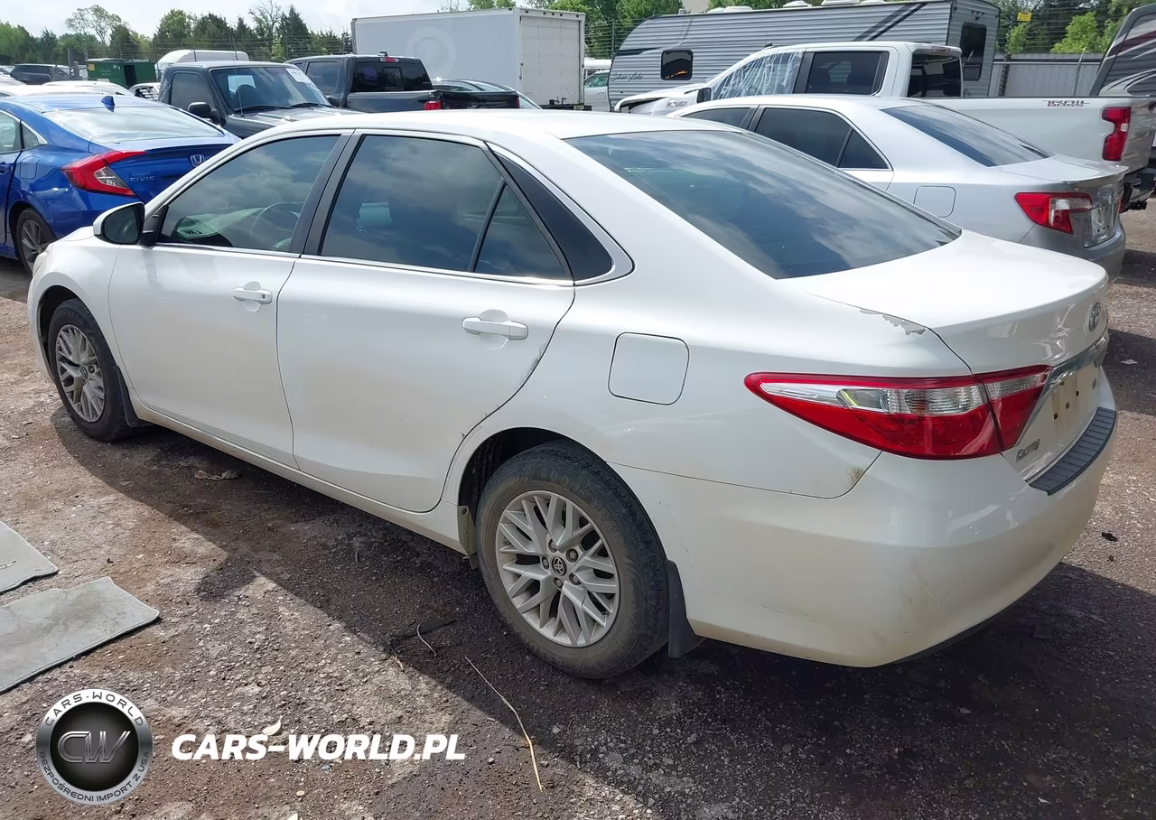 2016 Toyota Camry Le VIN:4T4BF1FK1GR539012 - 3