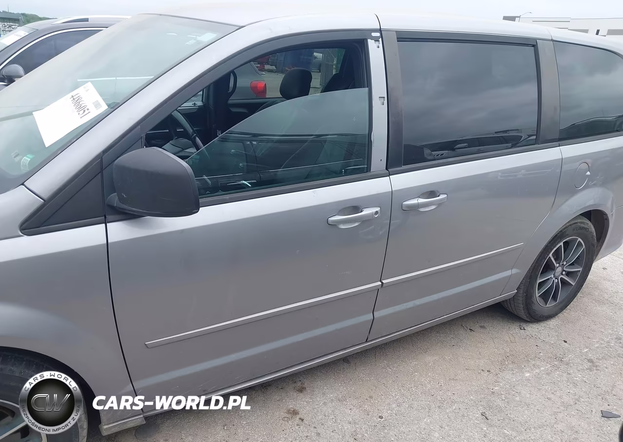 2016 Dodge Grand Caravan R-T VIN:2C4RDGEG9GR249228 - 14