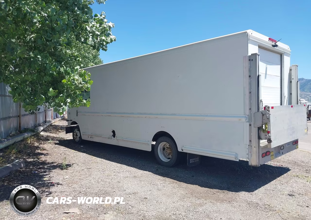 2010 Freightliner Chassis M Line Walk-In Van VIN:4UZAAPDU6ACAS1506 - 14