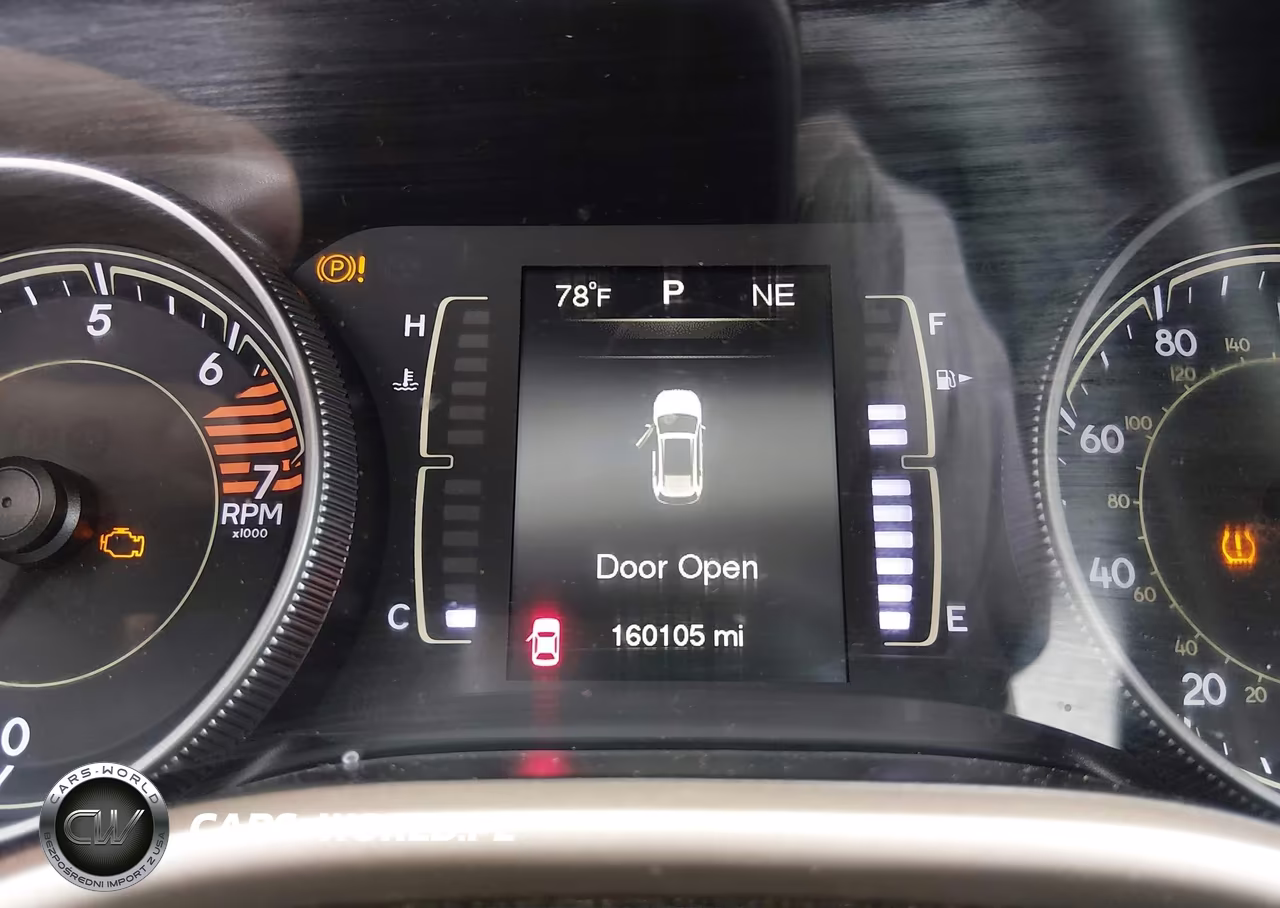 2016 Jeep Cherokee Sport VIN:1C4PJMAB2GW205748 - 15