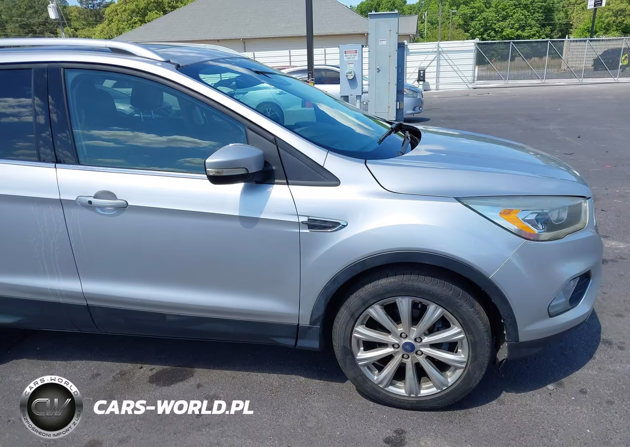 2017 Ford Escape Titanium VIN:1FMCU0JD1HUC72253 - 13