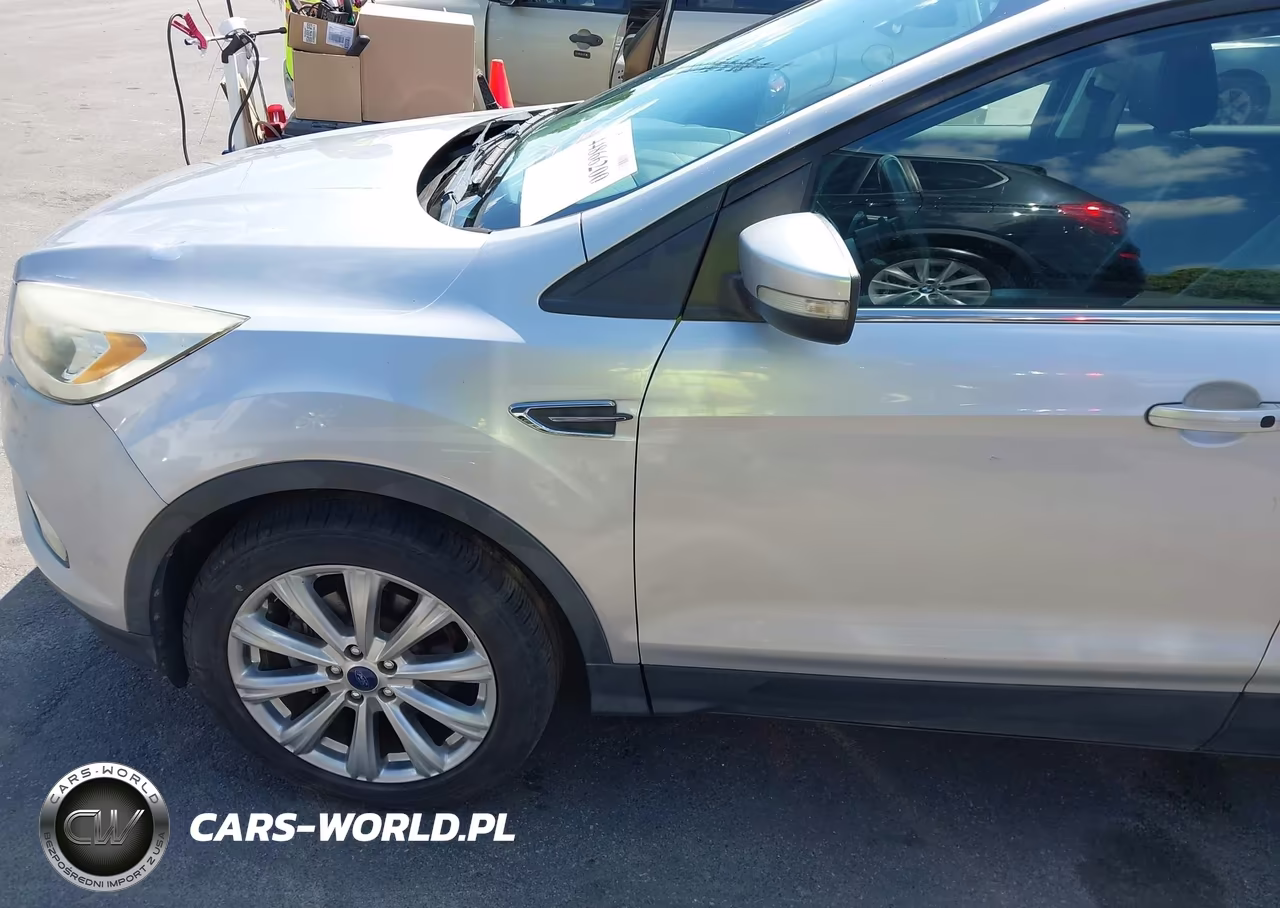 2017 Ford Escape Titanium VIN:1FMCU0JD1HUC72253 - 14