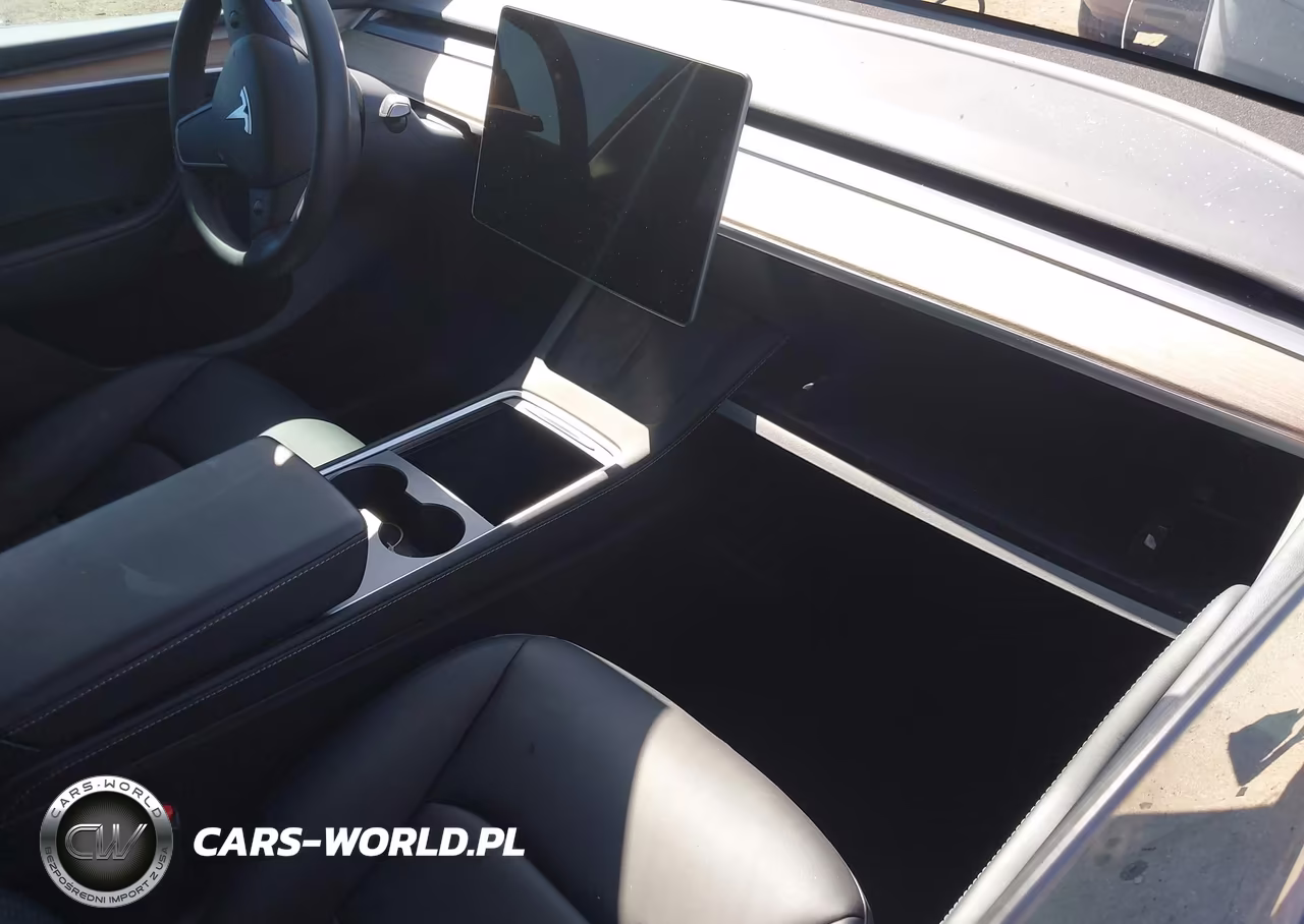 2024 Tesla Model Y Long Range Dual Motor All-Wheel Drive VIN:7SAYGAEE2RF131764 - 5
