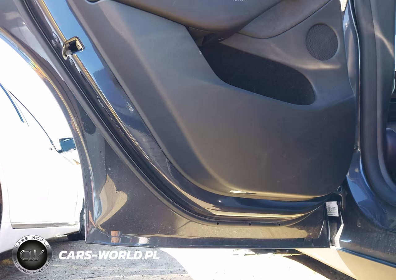 2024 Tesla Model Y Long Range Dual Motor All-Wheel Drive VIN:7SAYGAEE2RF131764 - 9