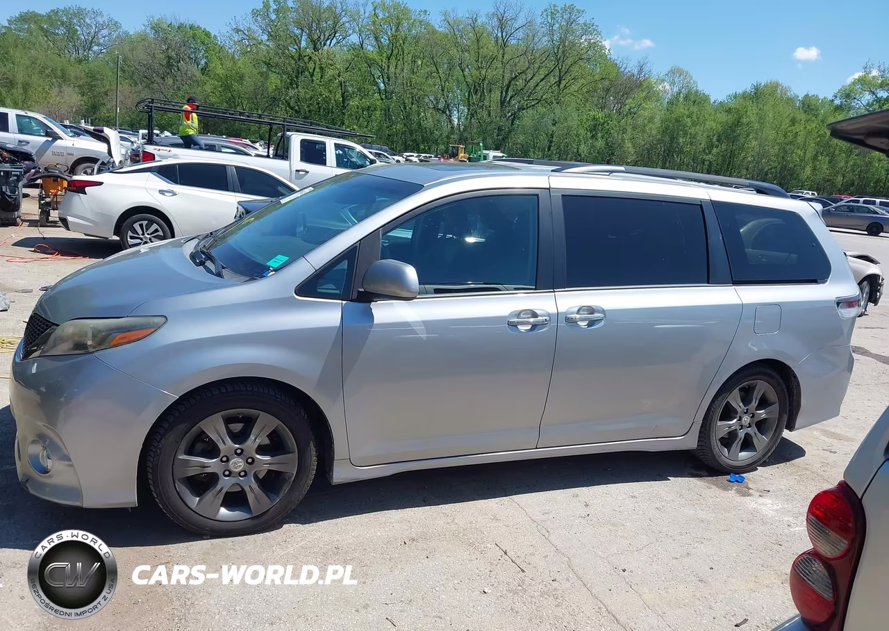 2016 Toyota Sienna Se Premium 8 Passenger VIN:5TDXK3DC9GS749935 - 14