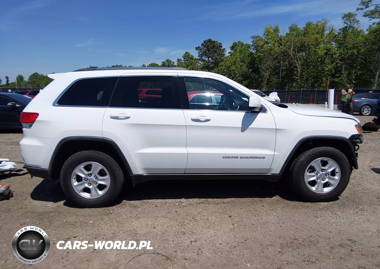2016 Jeep Grand Cherokee Laredo VIN:1C4RJEAG1GC335550 - 14
