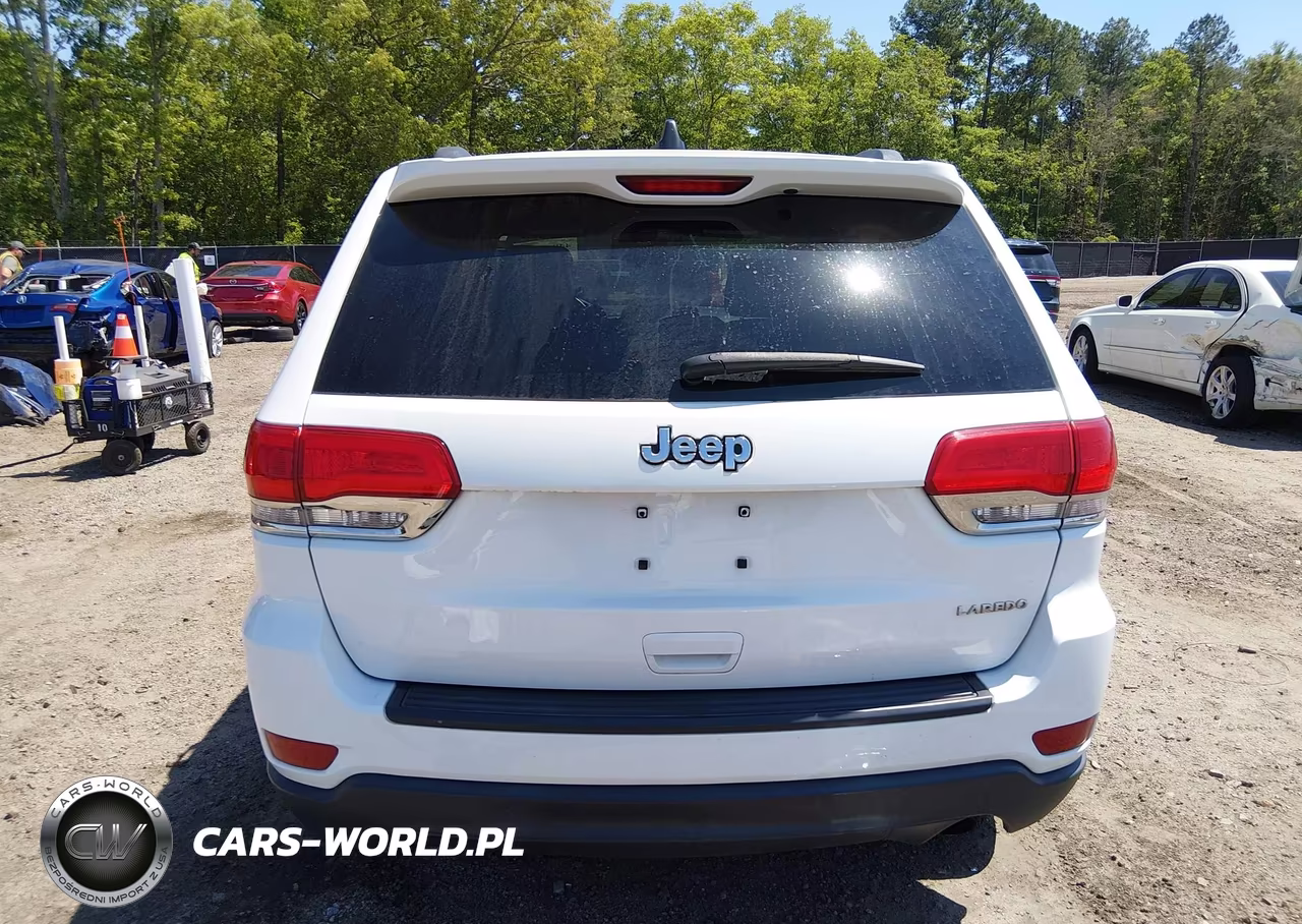 2016 Jeep Grand Cherokee Laredo VIN:1C4RJEAG1GC335550 - 17