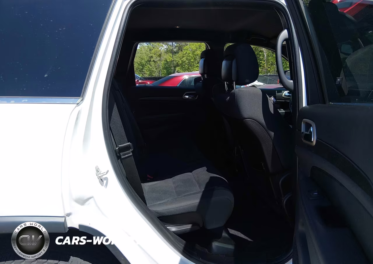 2016 Jeep Grand Cherokee Laredo VIN:1C4RJEAG1GC335550 - 8