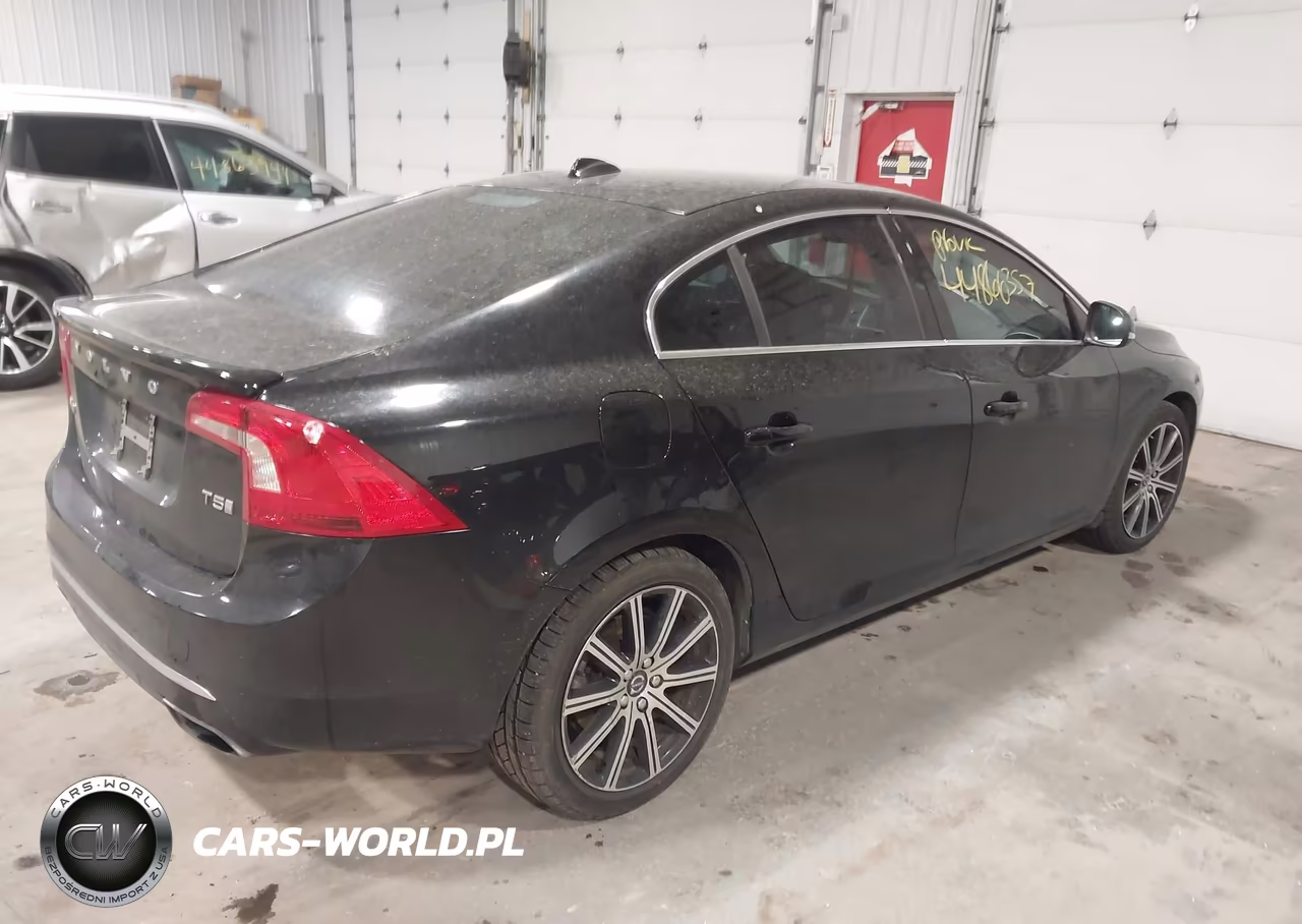 2016 Volvo S60 Inscription T5 Drive-E Premier VIN:LYV402FK0GB095968 - 4