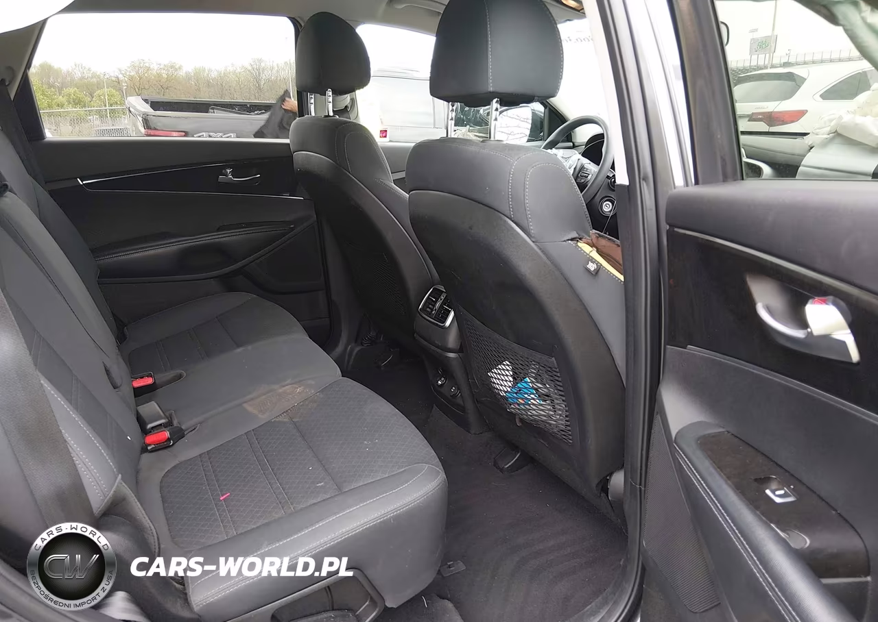 2018 Kia Sorento 2.4L Lx VIN:5XYPG4A36JG369435 - 8