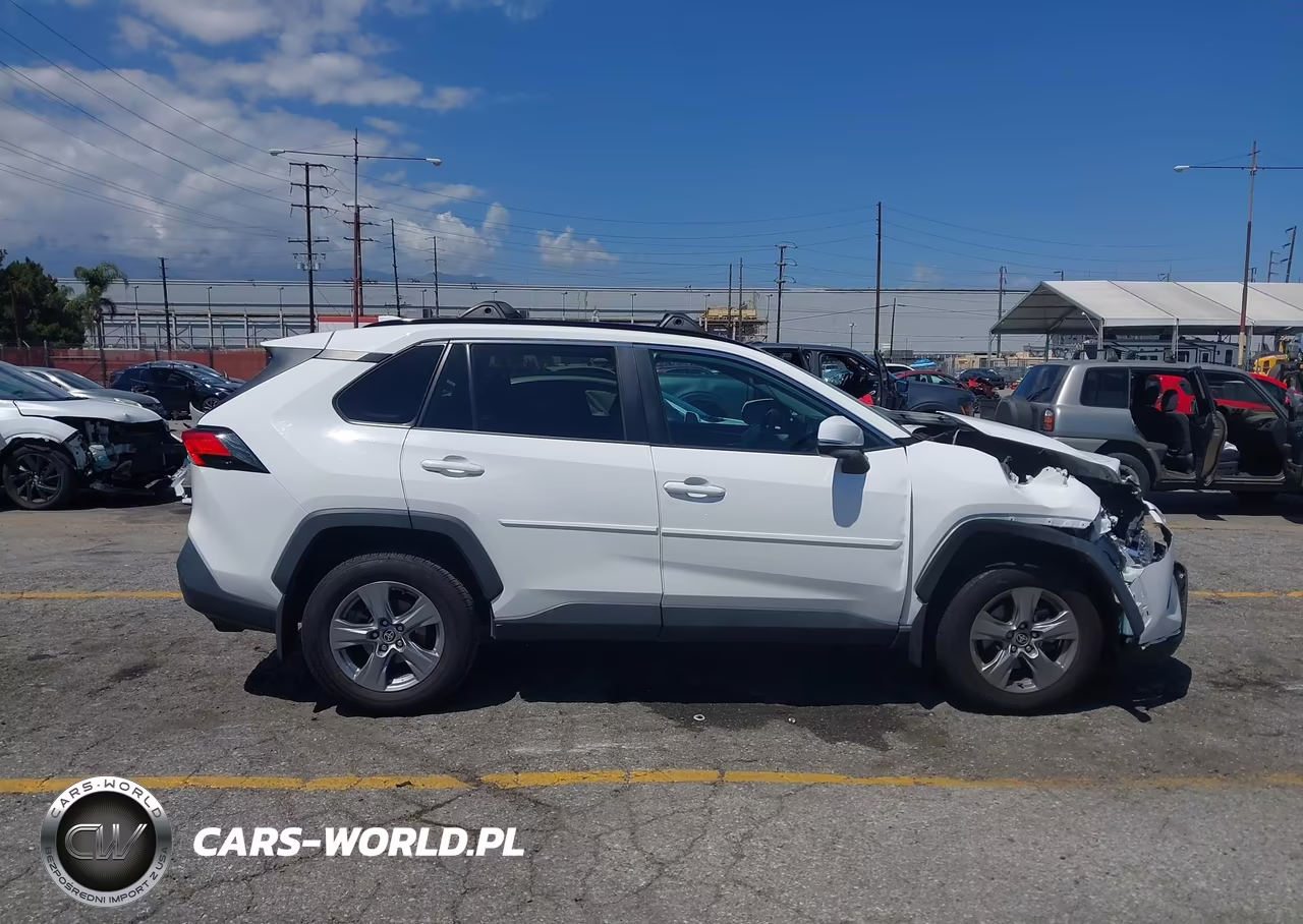 2022 Toyota Rav4 Xle VIN:2T3P1RFV5NC261339 - 13