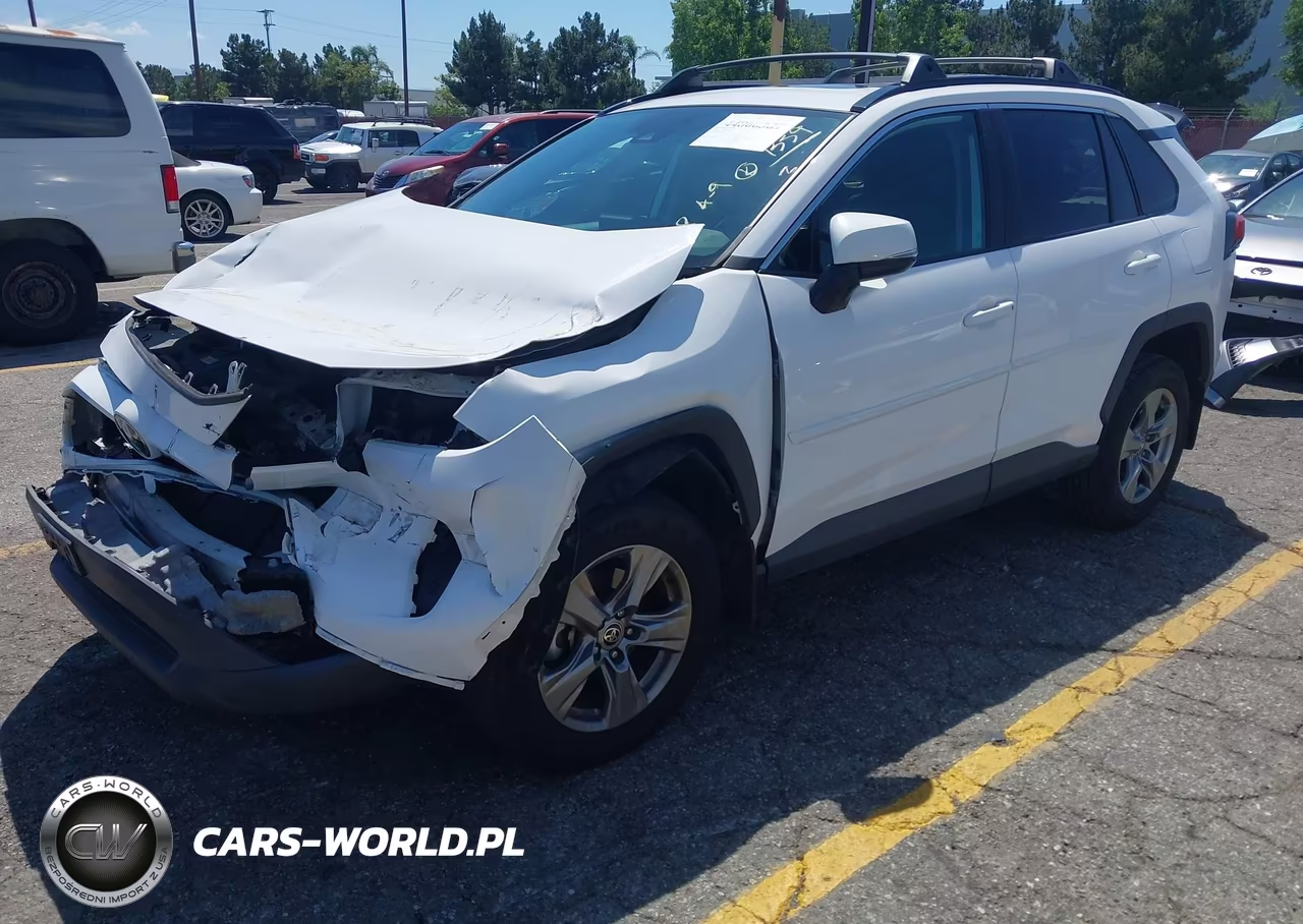 2022 Toyota Rav4 Xle VIN:2T3P1RFV5NC261339 - 2