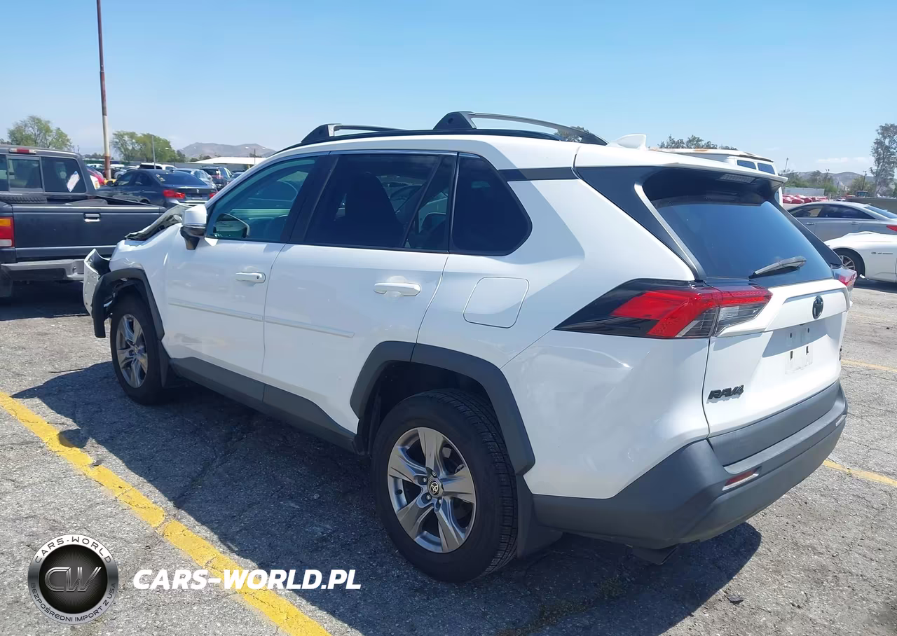2022 Toyota Rav4 Xle VIN:2T3P1RFV5NC261339 - 3