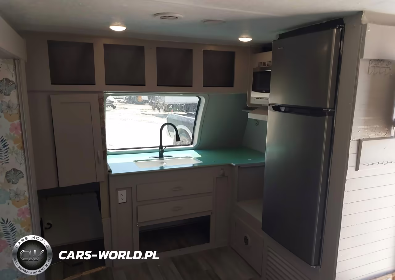 2022 Coachmen Freedom Express Ultr VIN:5ZT2FERB9NW025071 - 5