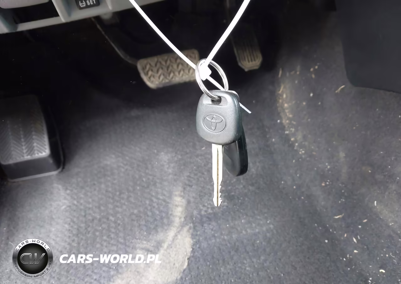 2012 Toyota Tacoma Base V6 VIN:3TMLU4EN0CM098574 - 11