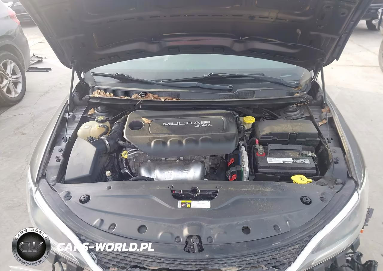 2015 Chrysler 200 C VIN:1C3CCCCB5FN619034 - 10
