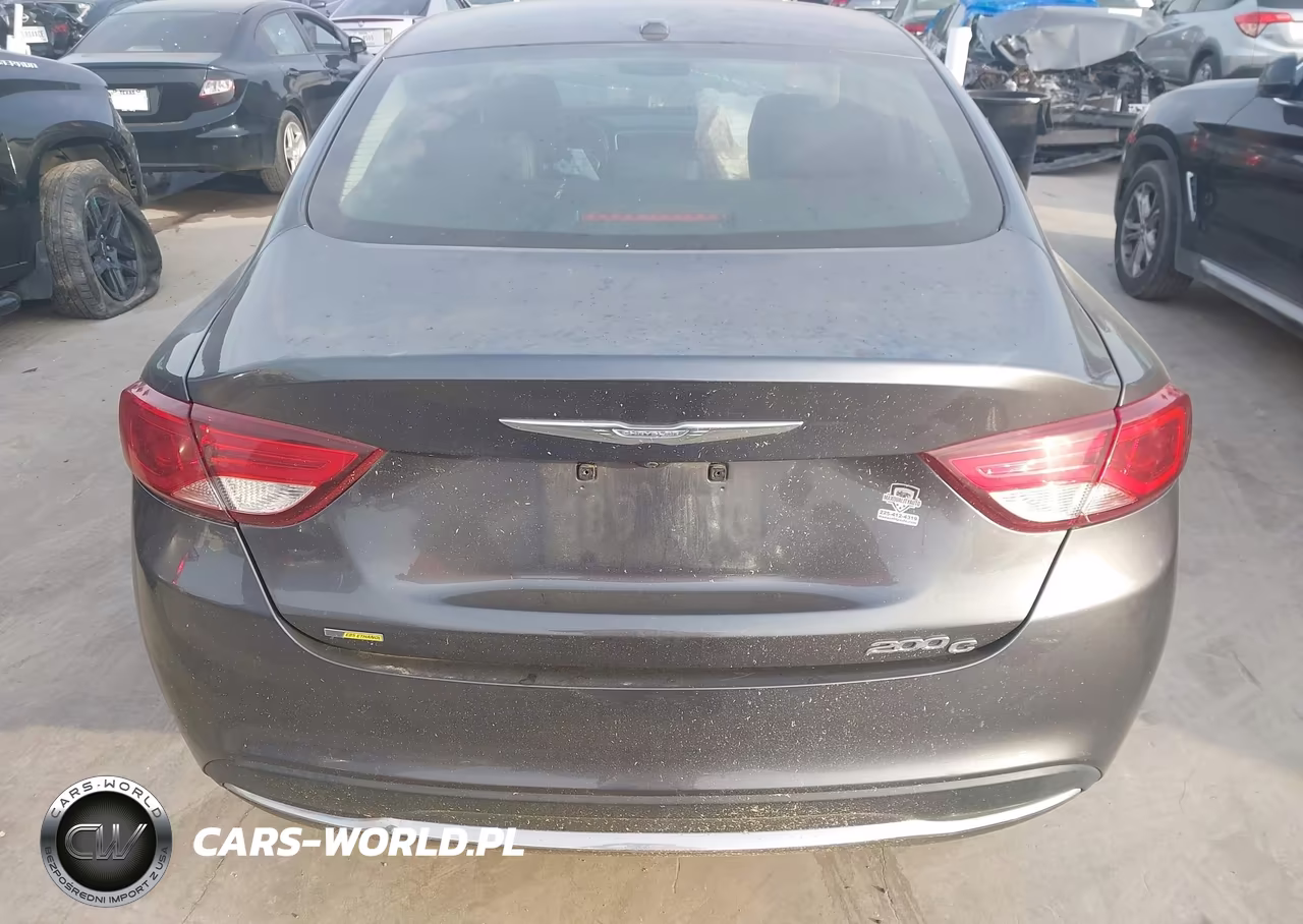 2015 Chrysler 200 C VIN:1C3CCCCB5FN619034 - 17