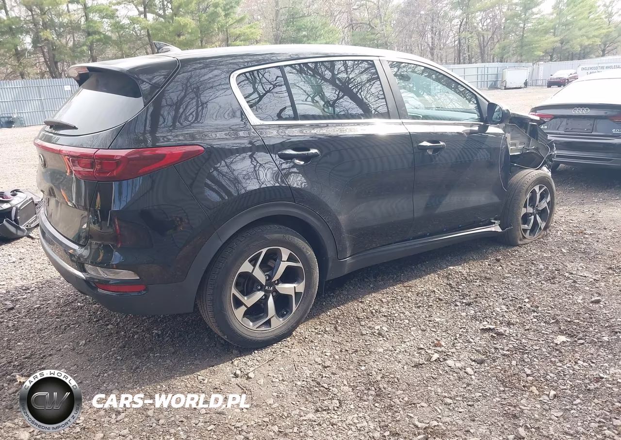 2021 Kia Sportage Lx VIN:KNDPM3AC6M7899652 - 4