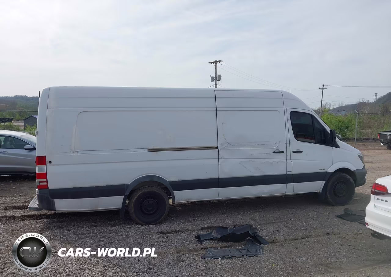 2016 Mercedes-Benz Sprinter 2500 High Roof VIN:WD3PE8DD3GP199276 - 14