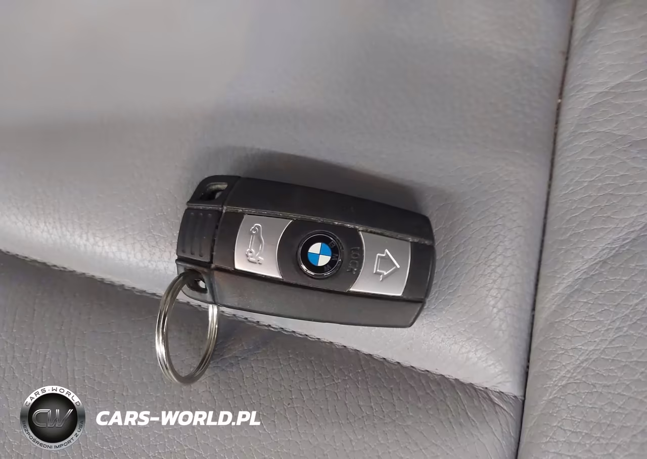2012 BMW 128I VIN:WBAUN1C59CVR00173 - 11
