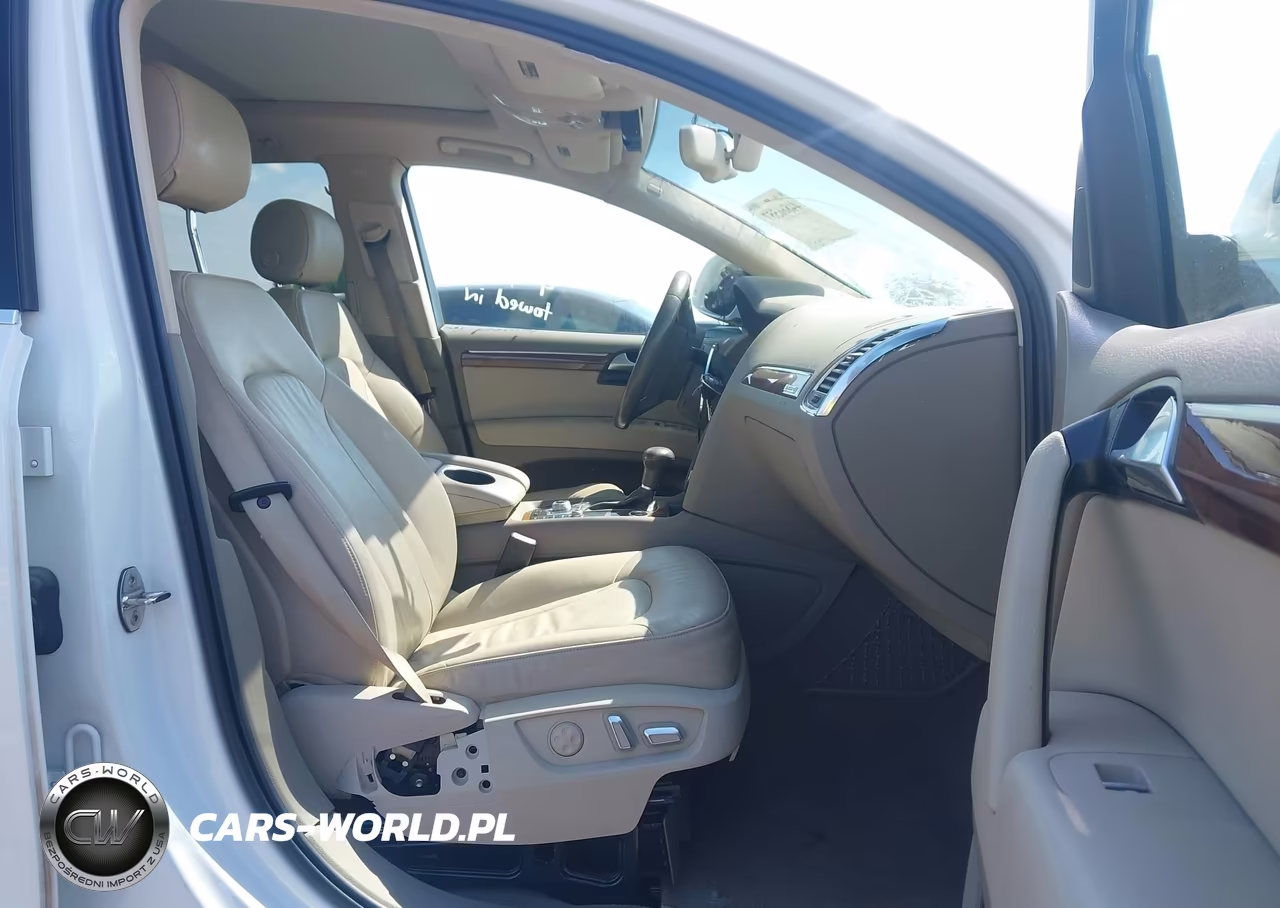 2014 Audi Q7 3.0T Premium VIN:WA1LGAFE3ED005186 - 5