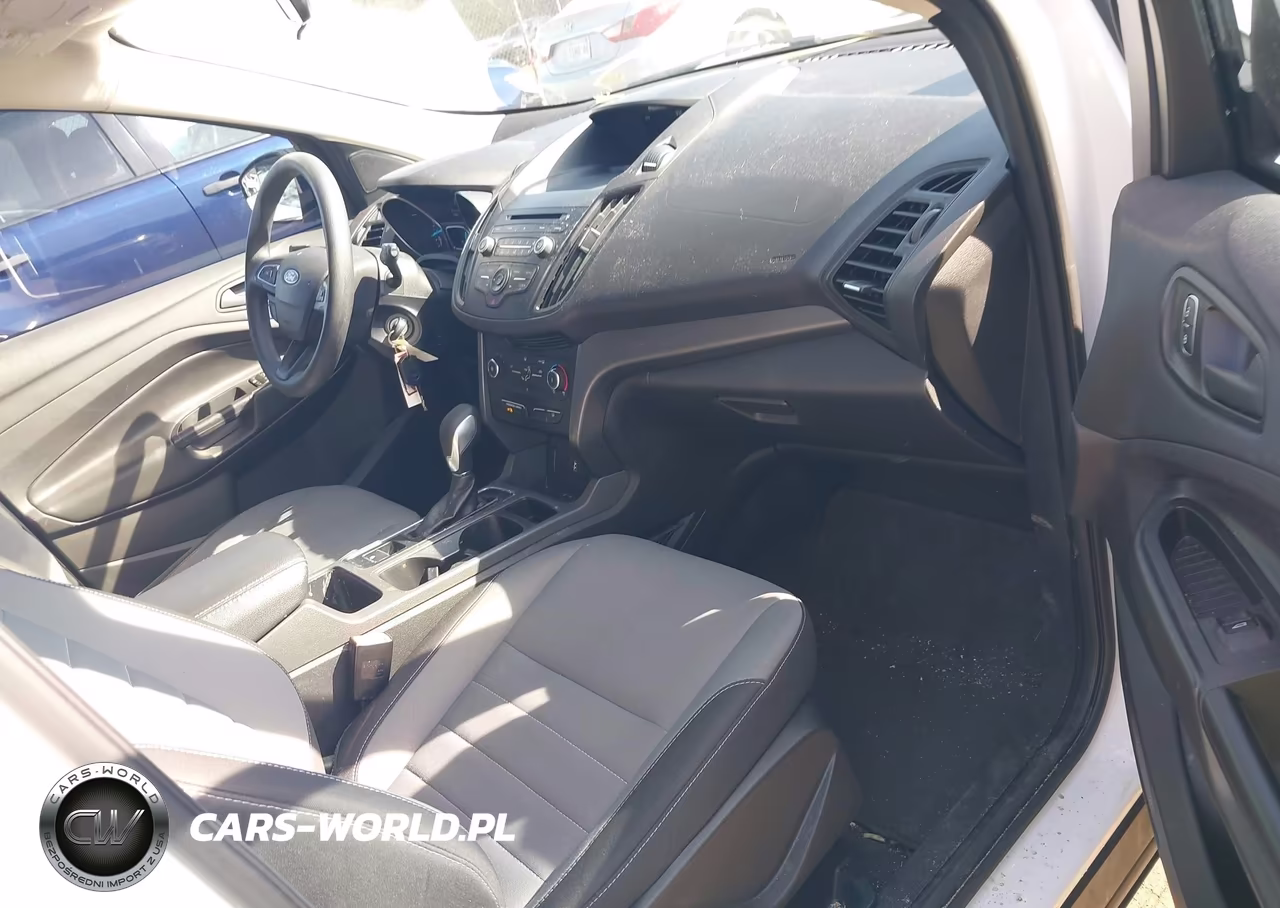 2017 Ford Escape S VIN:1FMCU0F73HUE34922 - 5