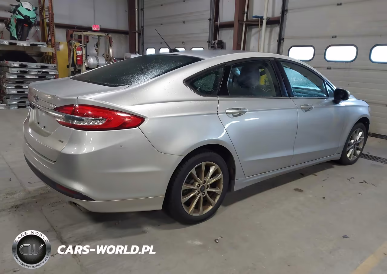 2017 Ford Fusion Se VIN:3FA6P0H70HR118980 - 4