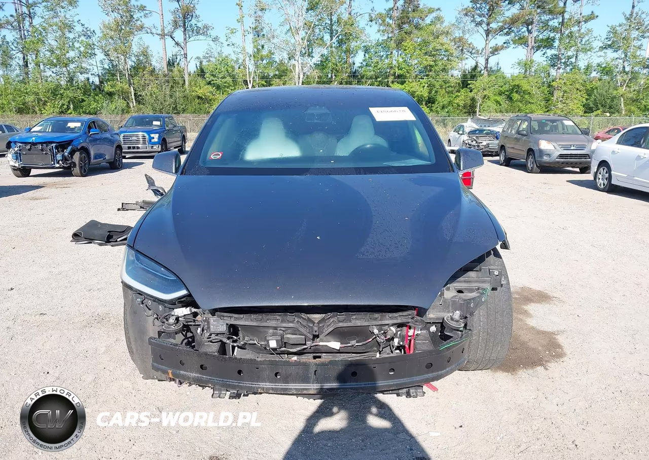 2018 Tesla Model X 100D-75D-P100D VIN:5YJXCAE20JF101564 - 12