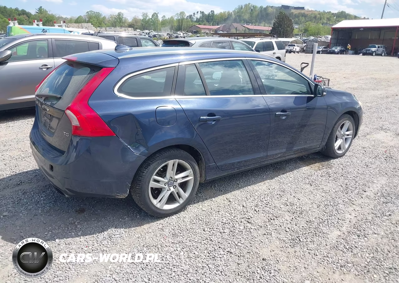 2015 Volvo V60 T5 Premier VIN:YV140MEK3F1222032 - 4