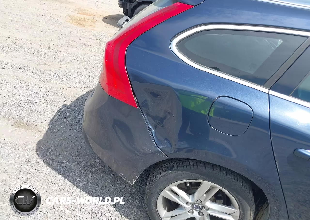 2015 Volvo V60 T5 Premier VIN:YV140MEK3F1222032 - 6
