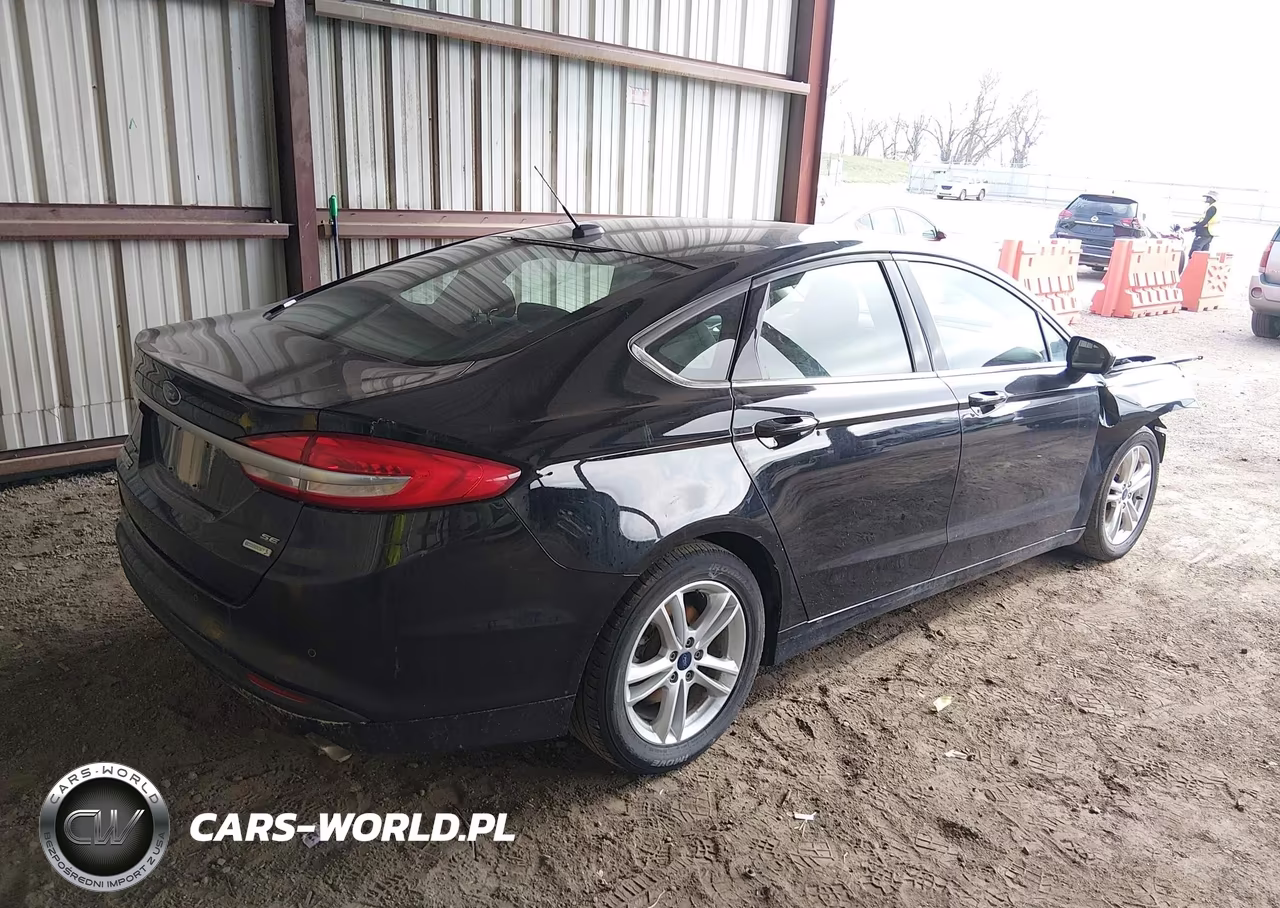 2018 Ford Fusion Se VIN:3FA6P0HD8JR213864 - 4