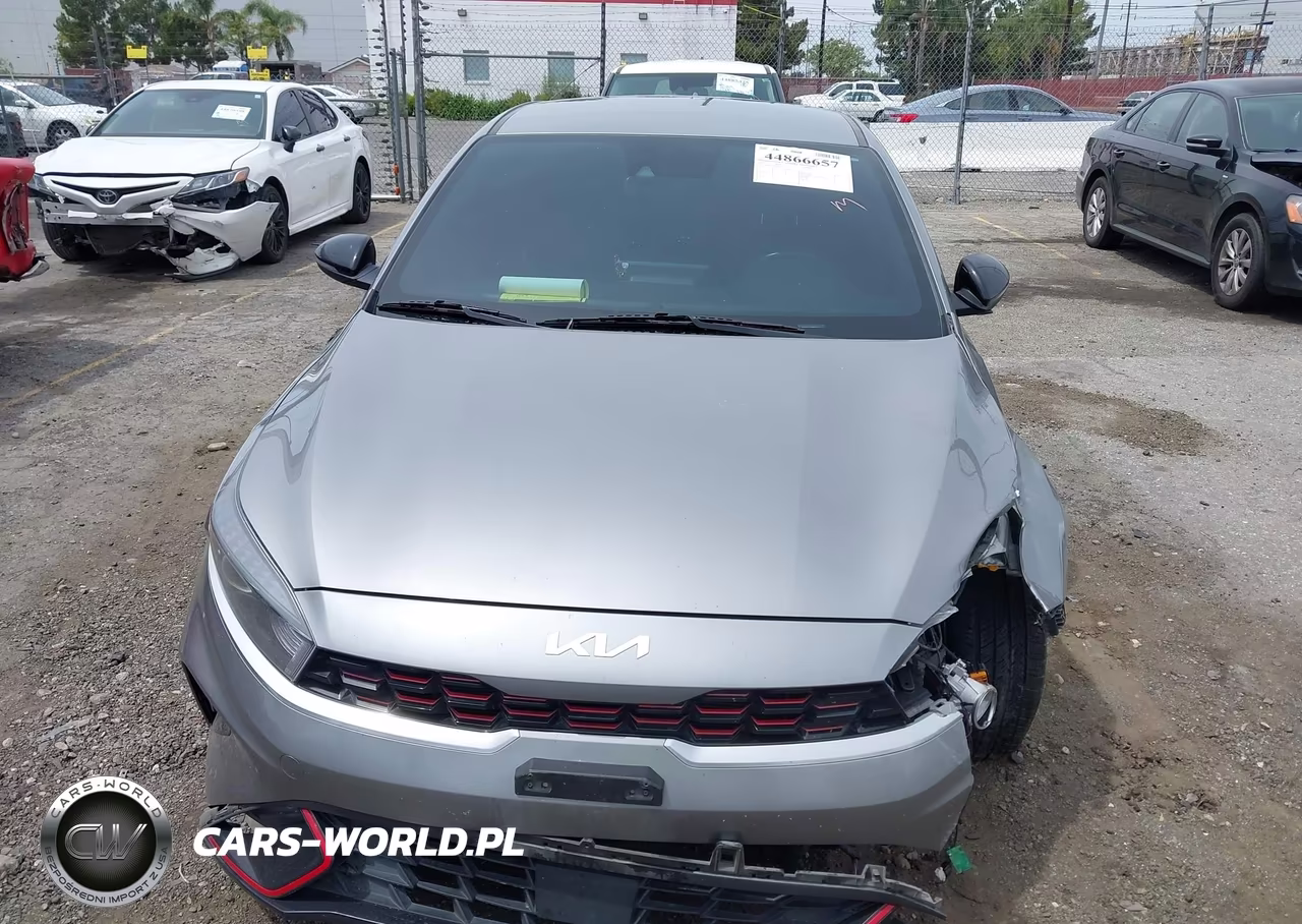 2023 Kia Forte Gt-Line VIN:3KPF54AD2PE580714 - 12