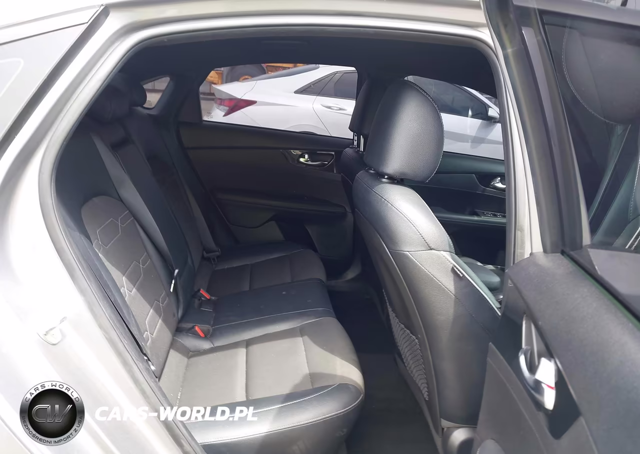 2023 Kia Forte Gt-Line VIN:3KPF54AD2PE580714 - 8