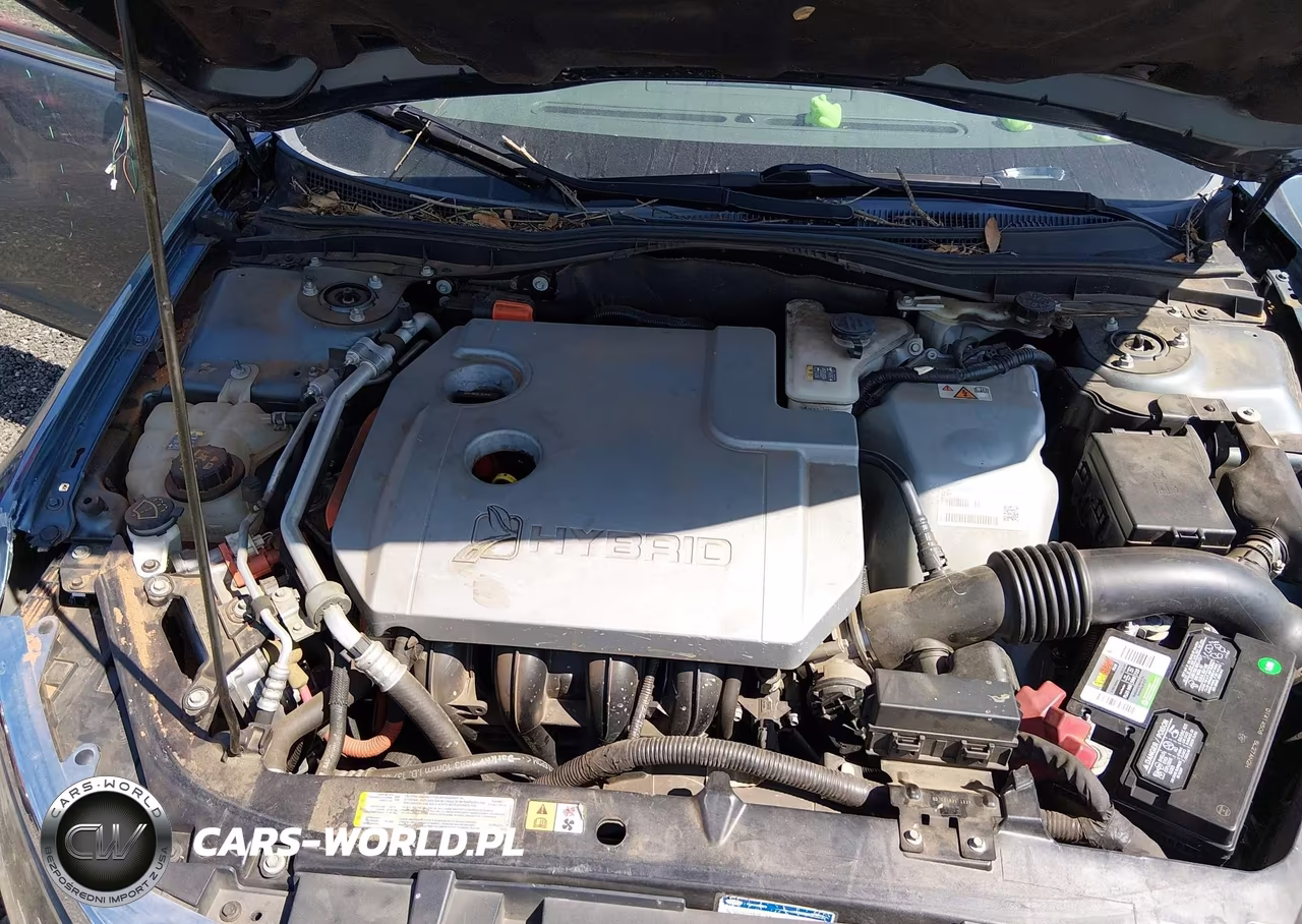 2012 Ford Fusion Hybrid VIN:3FADP0L31CR388918 - 10