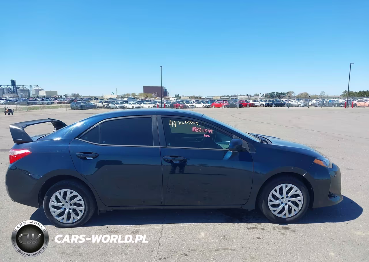 2017 Toyota Corolla Le VIN:2T1BURHE1HC753717 - 13