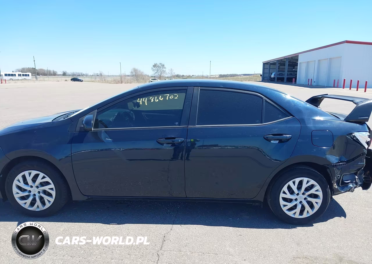 2017 Toyota Corolla Le VIN:2T1BURHE1HC753717 - 14