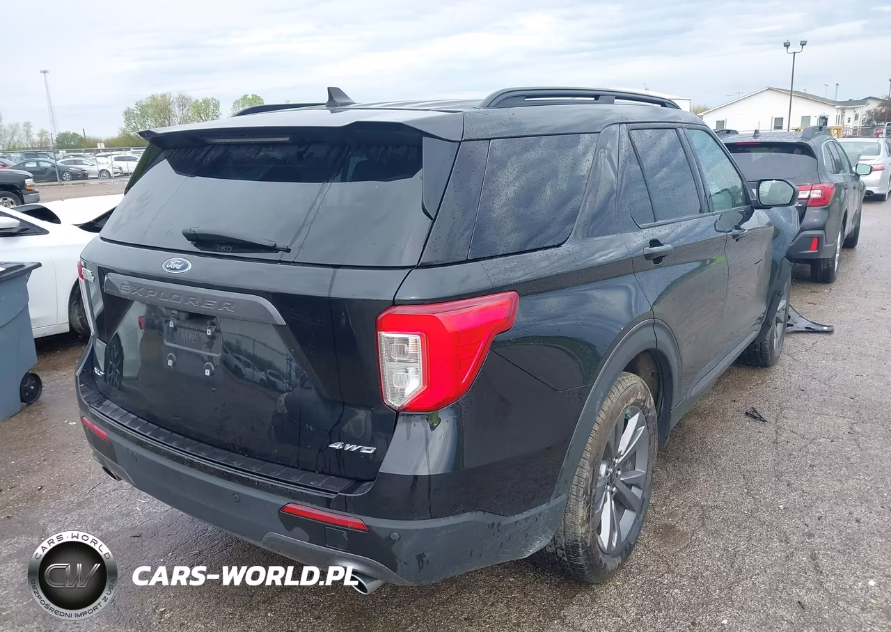 2021 Ford Explorer Xlt VIN:1FMSK8DH3MGC37950 - 4
