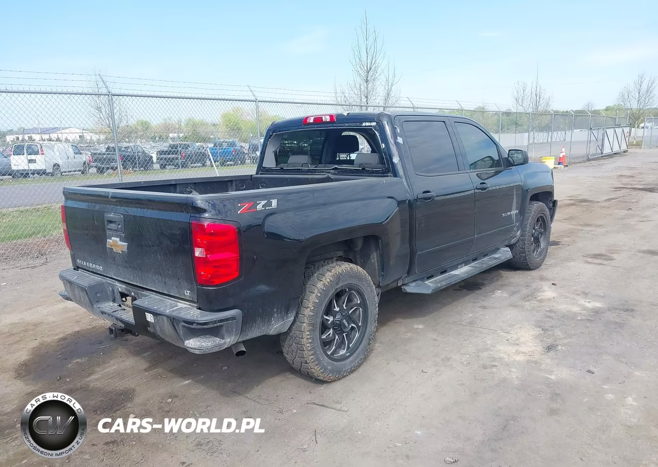 2018 Chevrolet Silverado 1500 2Lt VIN:3GCUKREC1JG594114 - 4