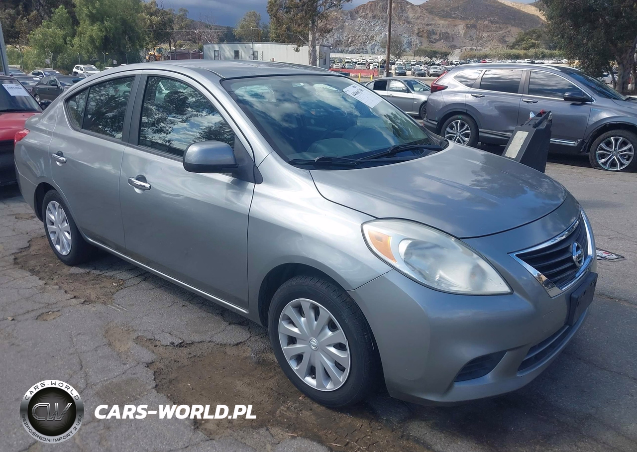 2012 Nissan Versa 1.6 Sv